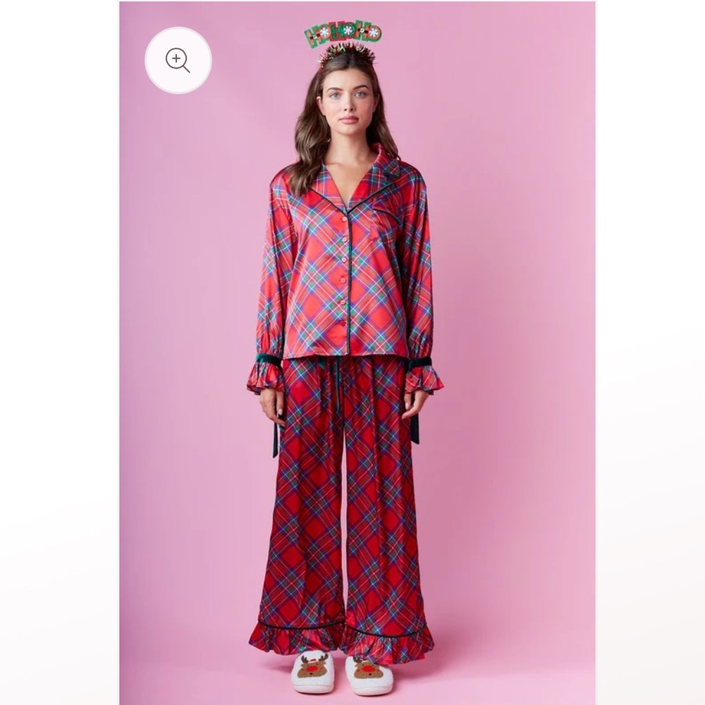 RARERAW RED CHRISTMAS PLAID SATIN 2 PIECE PAJAMA SET WITH VELVET TIES SIZE S